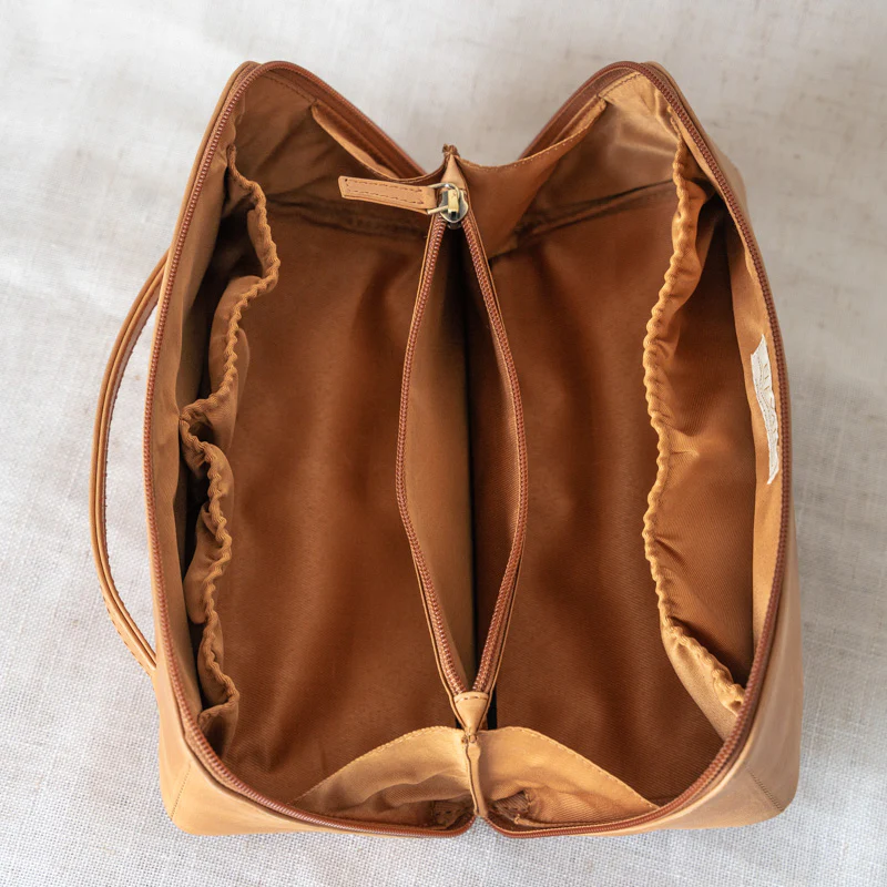 Full Grain Leather Toiletry Bag | Personalized Travel Organizer | Premium Leather Makeup Bag for Women